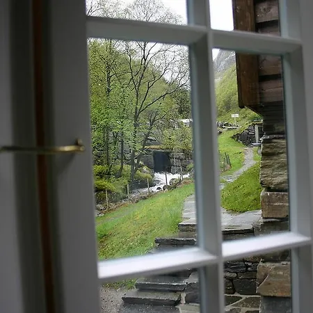 Byrkjedalstunet Hotell 3*