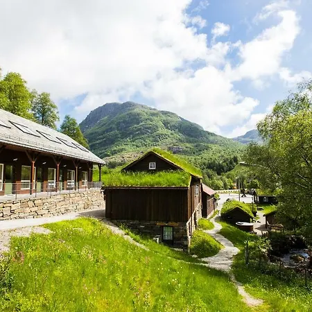 Hotel Byrkjedalstunet 3*